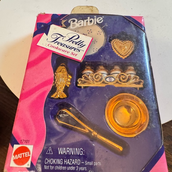 Barbie Other - BARBIE PRETTY TREASURES COOKWARE SET 1997 MATTEL #17101 NEW IN BOX